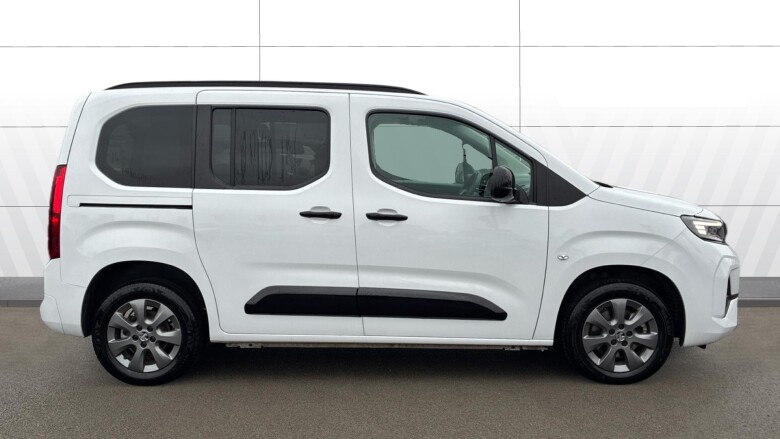 Vauxhall Combo Life 100kW Ultimate 52kWh 5dr Auto Electric Estate